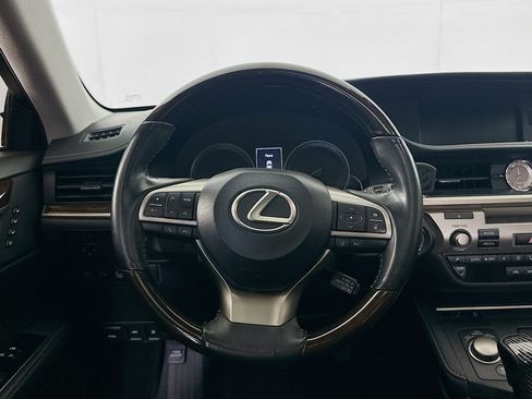 Used 2017 Lexus ES 350 w/ Premium Package FWD image 18