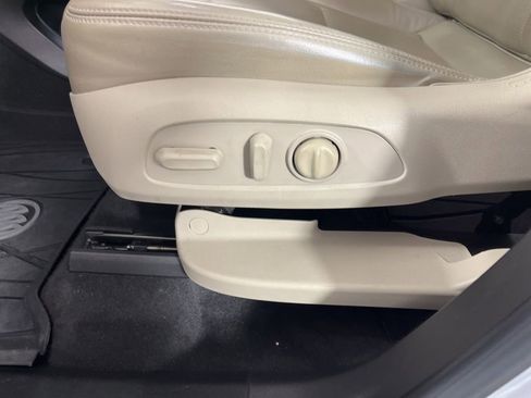 Used 2018 Buick Enclave Premium image 26