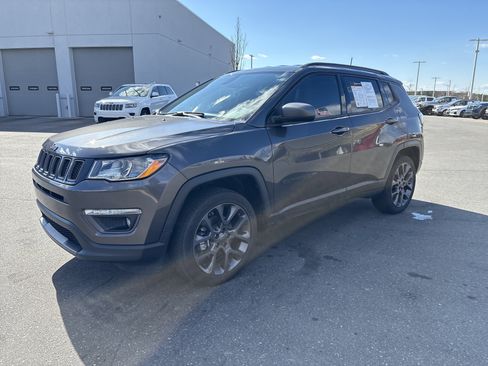 Certified 2021 Jeep Compass Latitude image 5