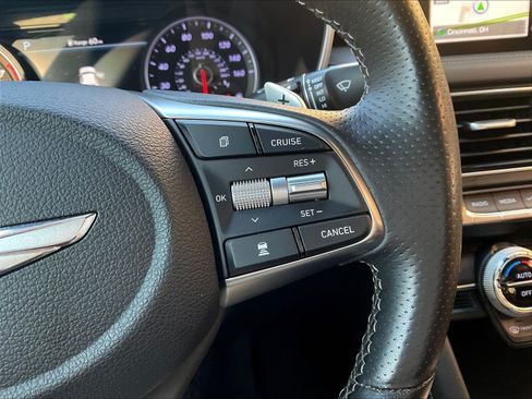 Used 2020 Genesis G70 2.0T w/ Elite Package RWD image 12