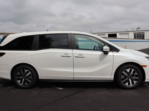 Used 2026 Honda Odyssey EX-L image 6