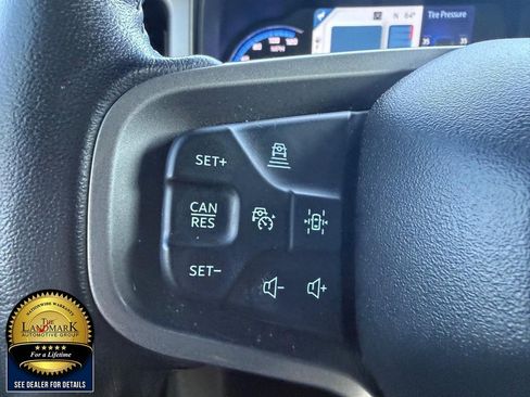 Used 2023 Ford Bronco Outer Banks AWD/4WD image 10