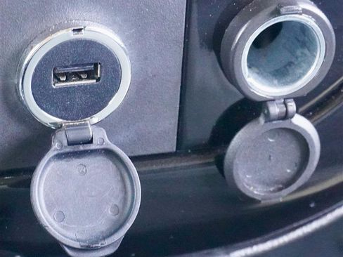 Used 2014 Chevrolet Express 1500 image 28