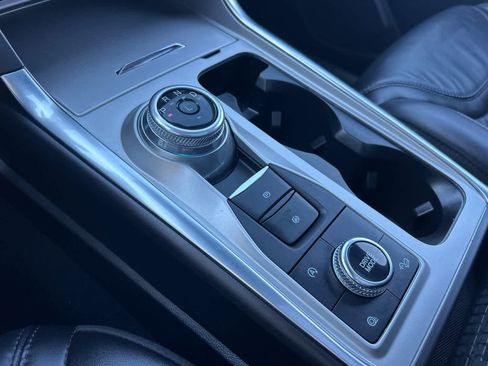 Certified 2023 Ford Explorer Platinum w/ Technology Package image 23