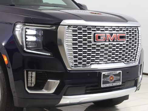 Used 2023 GMC Yukon XL Denali w/ Advanced Technology Package image 42