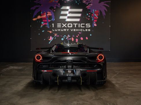 Used 2016 Ferrari 488 GTB RWD image 6