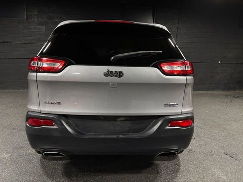 Used 2015 Jeep Cherokee Latitude image 4