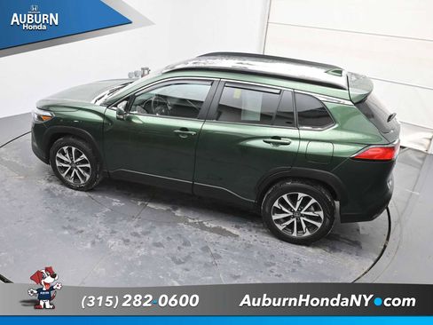 Used 2023 Toyota Corolla Cross XLE image 26