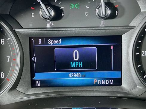 Used 2021 Buick Encore Preferred AWD/4WD image 15