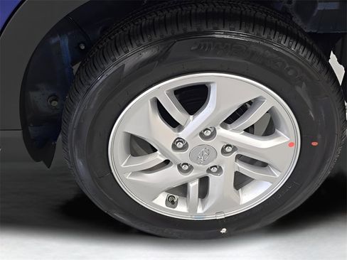 New 2026 Hyundai Venue SE image 29