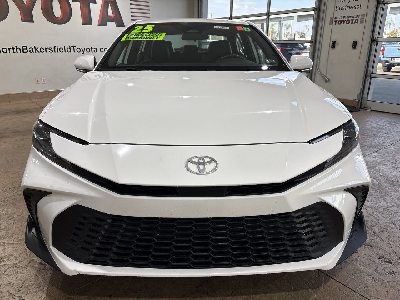 Certified 2025 Toyota Camry SE FWD image 5