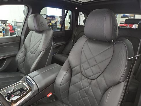 Used 2026 BMW X5 xDrive40i AWD/4WD image 33
