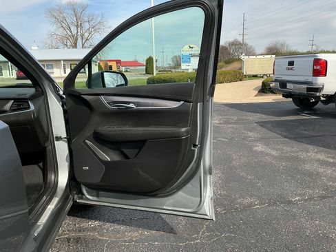 Used 2024 Cadillac XT6 Luxury w/ LPO, Floor Liner Package AWD/4WD image 28