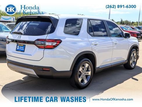 Certified 2025 Honda Pilot EX-L image 5