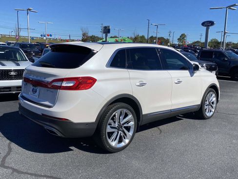 Used 2018 Lincoln MKX Black Label w/ Driver Assistance Package image 5