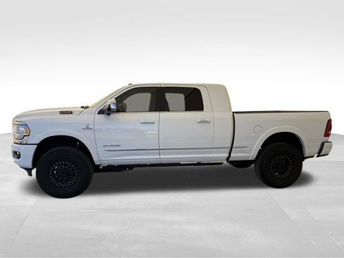 Used 2022 RAM 2500 Limited AWD/4WD image 8