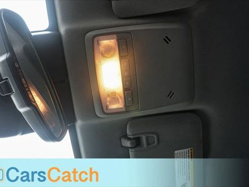 Used 2020 Chevrolet Trax LT w/ LT Convenience Package FWD image 18