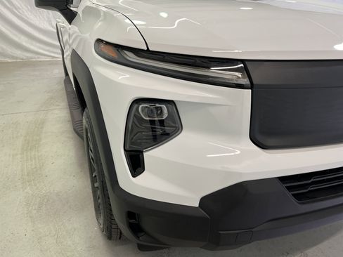 Used 2024 Chevrolet Silverado EV W/T image 5