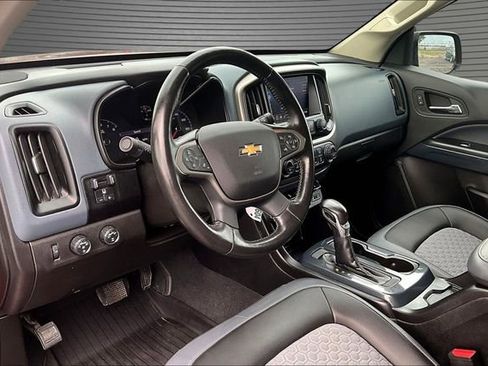 Used 2022 Chevrolet Colorado Z71 AWD/4WD image 18