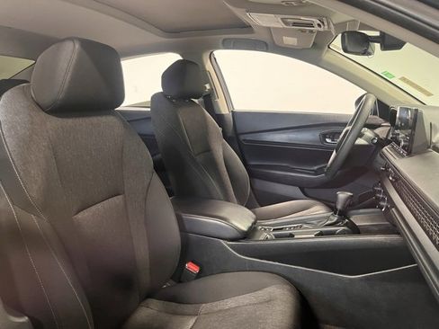 Used 2023 Honda Accord EX image 10