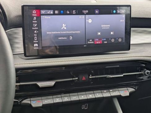 New 2025 Alfa Romeo Tonale w/ Premium Package AWD/4WD image 9
