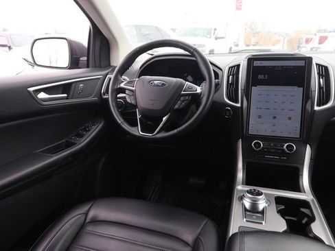 Certified 2024 Ford Edge SEL image 20