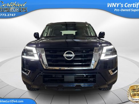 Used 2022 Nissan Armada SL w/ Captain's Chairs Package AWD/4WD image 2