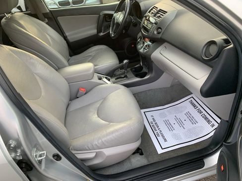Used 2011 Toyota RAV4 Limited w/ Limited Extra Value Pkg AWD/4WD image 11