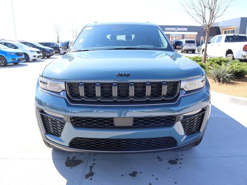 New 2026 Jeep Grand Cherokee L Limited image 10