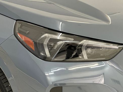 Certified 2025 BMW X1 xDrive28i w/ M Sport Package image 11