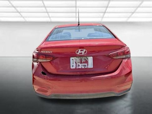 Used 2021 Hyundai Accent SE FWD image 3