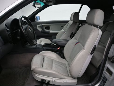 Used 1999 BMW M3 Convertible image 8