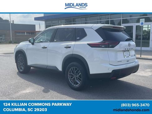 Used 2025 Nissan Rogue S AWD/4WD image 4
