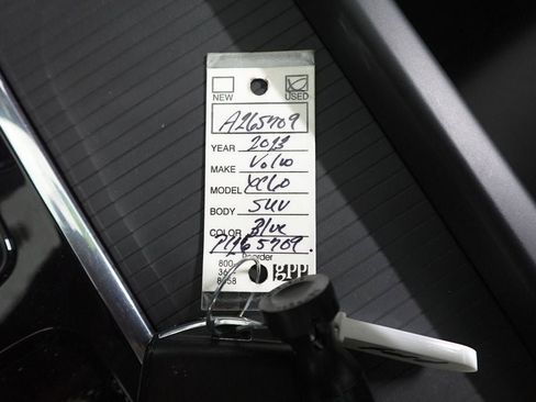 Used 2023 Volvo XC60 B5 Core image 34