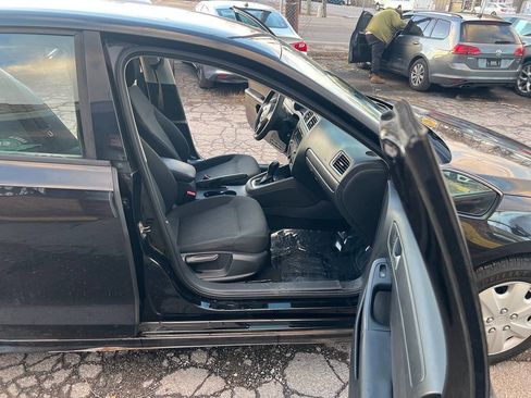 Used 2014 Volkswagen Jetta S image 18