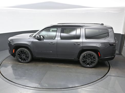 New 2026 Jeep Grand Wagoneer Summit AWD/4WD image 23