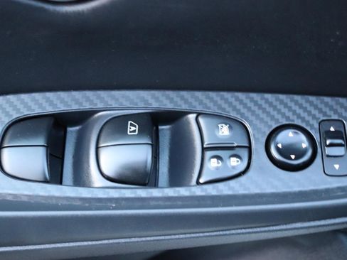 Used 2025 Nissan Sentra SV w/ All-Weather Package image 40