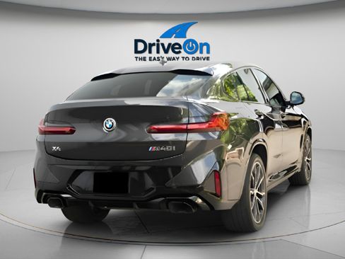 Used 2022 BMW X4 M40i w/ Premium Package image 7