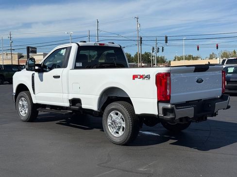 New 2026 Ford F350 XLT w/ FX4 Off-Road Package image 3