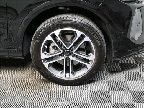 Used 2025 Audi Q5 Premium w/ Convenience Package AWD/4WD image 37