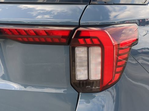 New 2026 Ford Explorer Active image 40