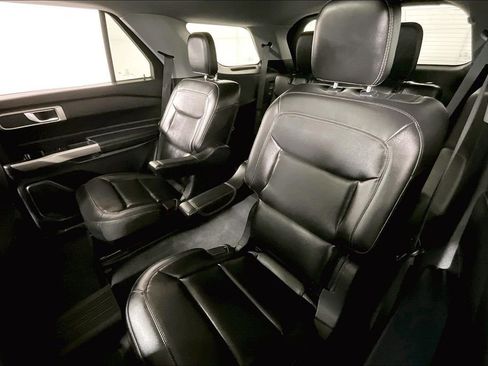 Used 2023 Ford Explorer XLT w/ Equipment Group 202A image 26