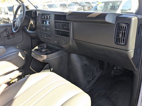 Used 2023 Chevrolet Express 2500 WORK VAN w/ Driver Convenience Package image 16