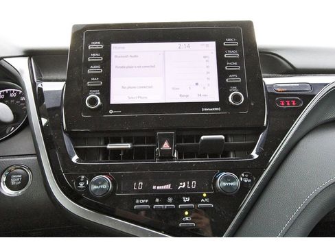 Used 2024 Toyota Camry SE w/ Convenience Package FWD image 22