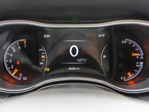 Used 2020 Jeep Grand Cherokee Laredo w/ Quick Order Package 2BN North image 20