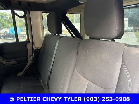 Used 2018 Jeep Wrangler Unlimited Sport S image 18