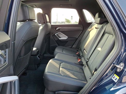 Used 2020 Audi Q3 2.0T Premium w/ Convenience Package AWD/4WD image 10