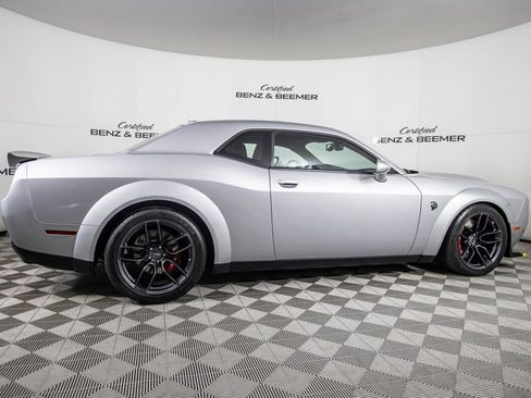 Used 2019 Dodge Challenger SRT Hellcat image 4