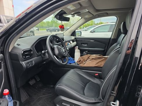 Used 2025 Honda Pilot Elite image 7