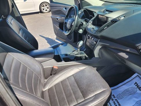 Used 2018 Ford Escape SEL AWD/4WD image 16